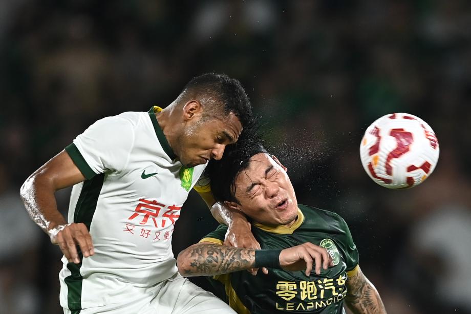 [图]近4轮首胜！北京国安4-3逆转十东谈主浙江俱乐部